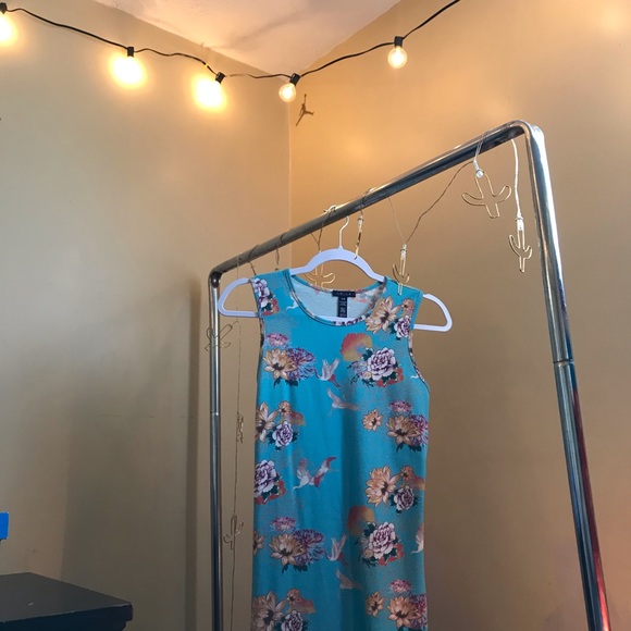 Floral detailing summertime dress - Picture 1 of 3